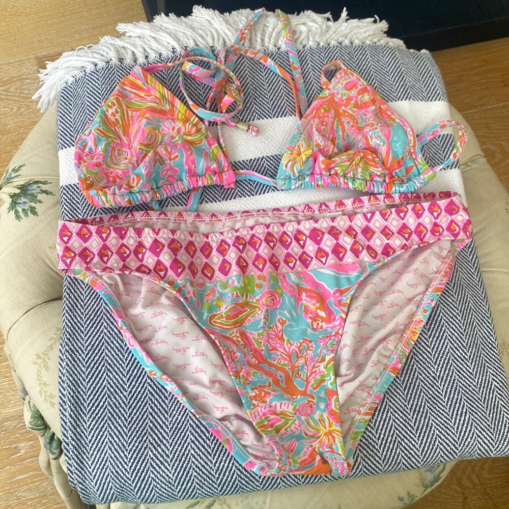 Lily Pulitzer bikini- so cute! Size medium